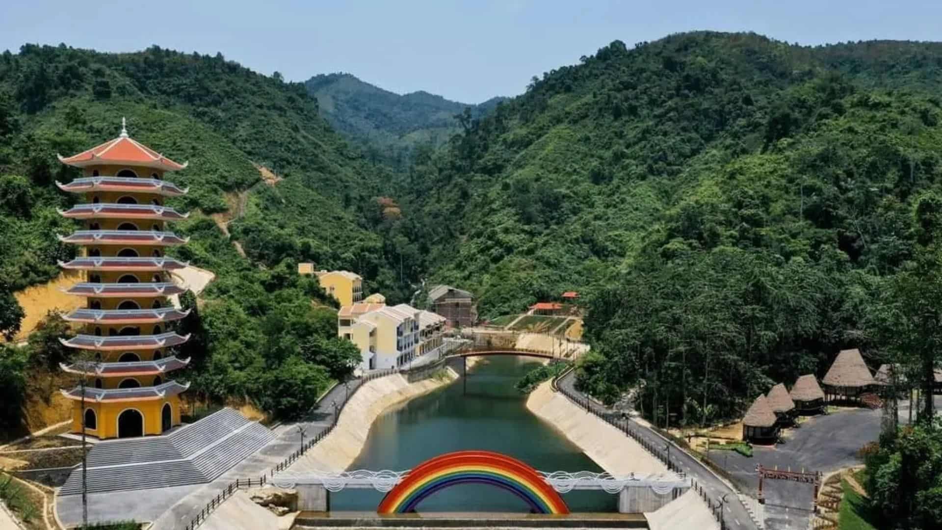 TOUR CỔNG TRỜI ĐÔNG GIANG